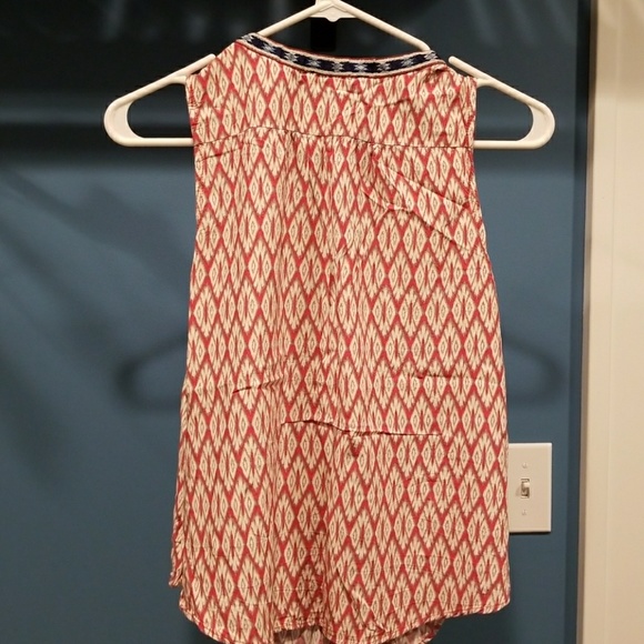 Aztec Pattern Tank - Picture 4 of 6